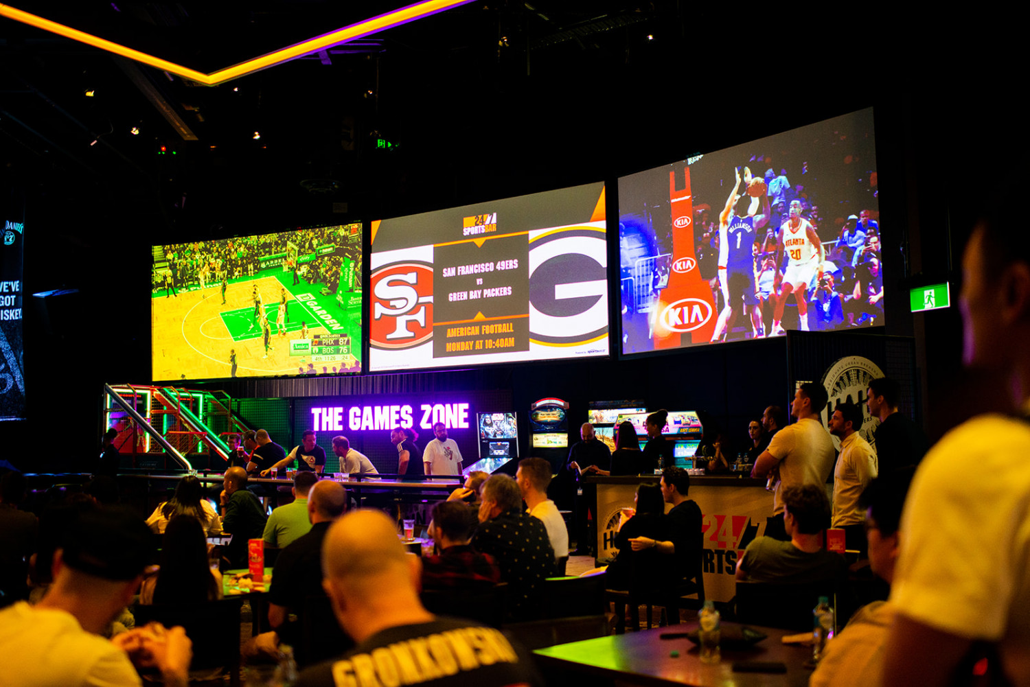 Sportsyear’s digital signage promotes live action as well as key upcoming events in a clear and accurate manner.